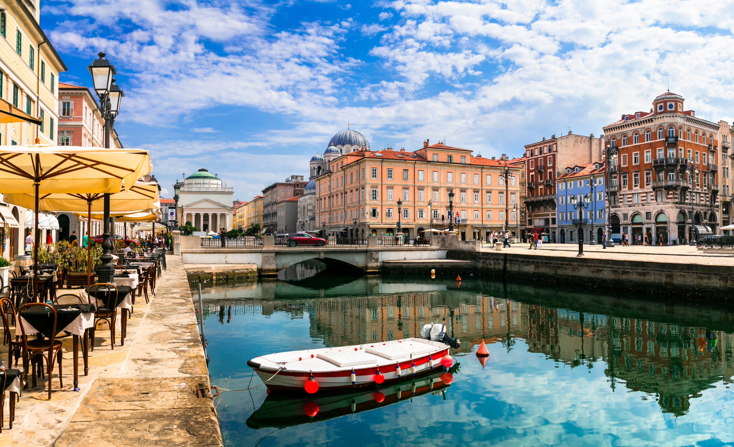 Invest in Tuscany goes to Selecting Italy 2024 From April 8th to 9th, we'll be participating in the event organized by the Conference of Regions and Autonomous Provinces in conjunction with the Autonomous Region of Friuli Venezia Giulia.