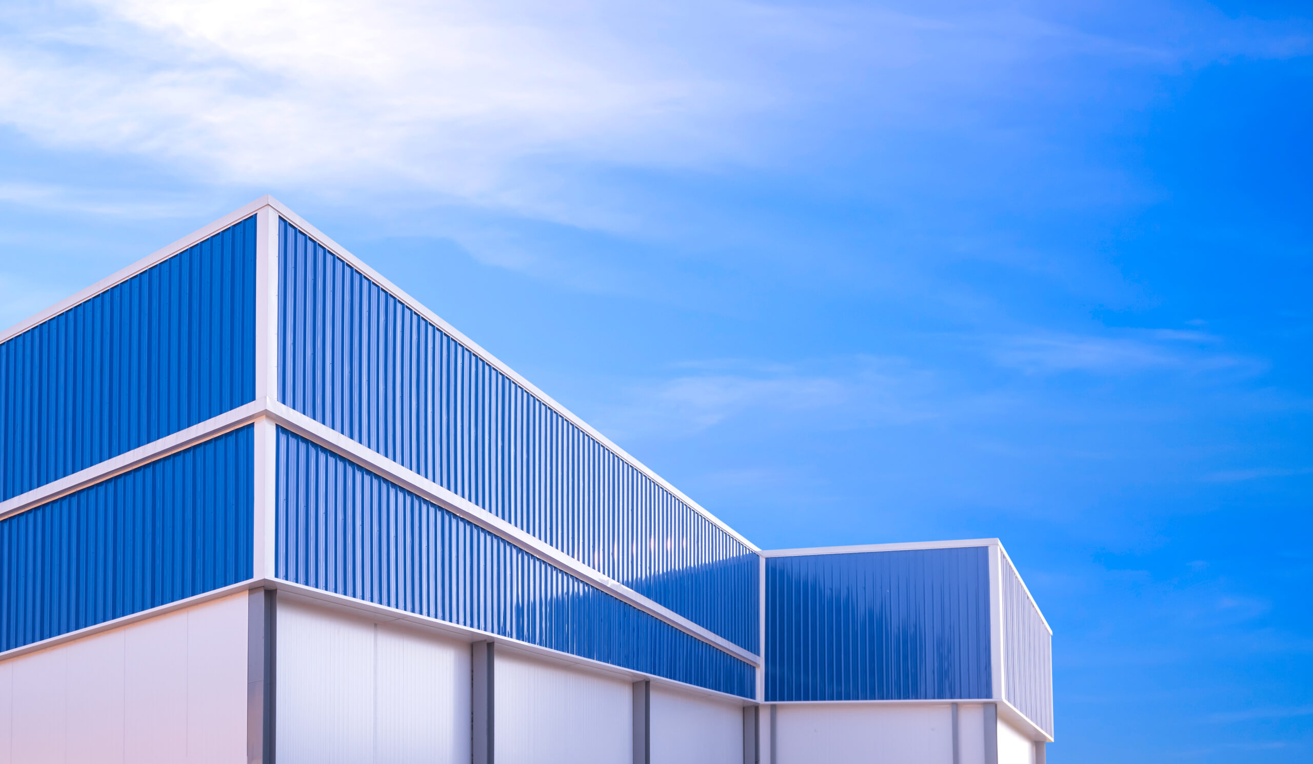 Loro Piana expands Tuscan leather production with new Barberino-Tavarnelle plant LVMH's Loro Piana acquires an 18,000 sqm facility in the Chianti hills, consolidating bag manufacturing and reinforcing Tuscany's leather district.